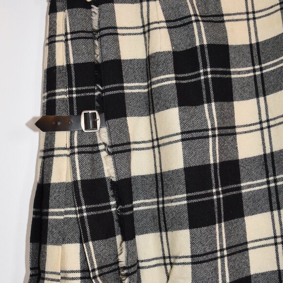 VINTAGE SCOTTISH KILT W/ CLAN MACFARLANE "THIS I'LL DEFEND" PIN - Picture 4 of 6